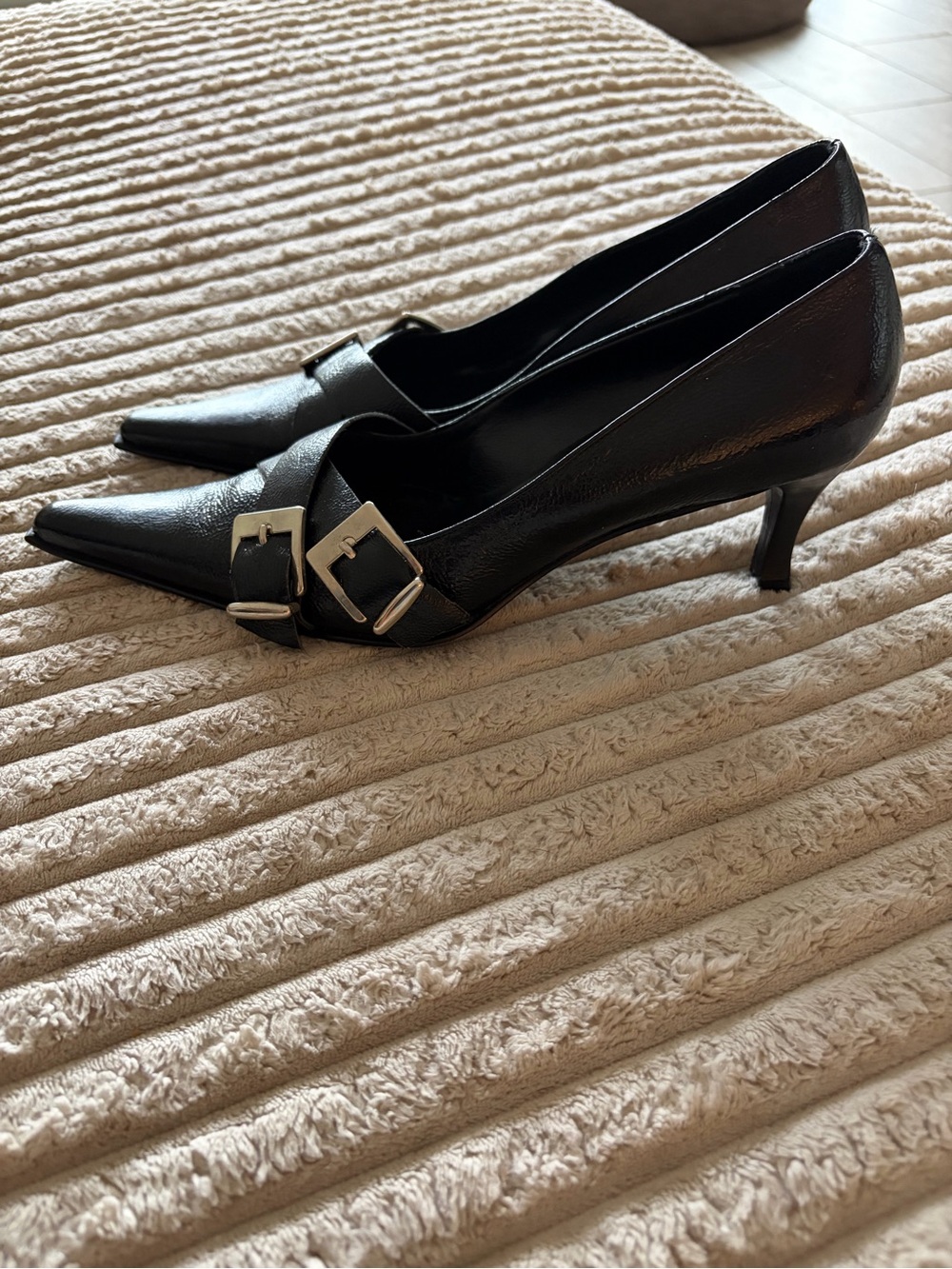 NWOB Nobile Calzatura Black Pointed Buckle Pumps - Sleek Leather Heels - Picture 2 of 7